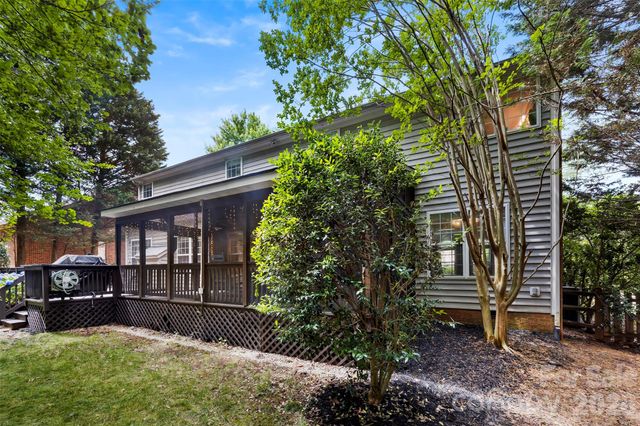 2832 Shady Reach Lane, Charlotte, NC 28214
