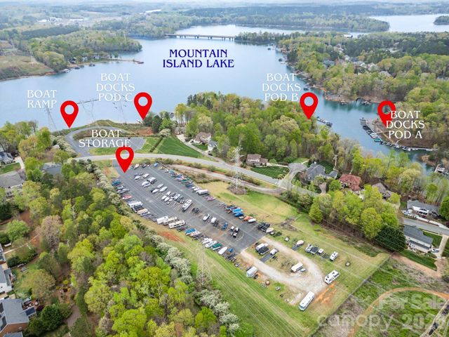 2832 Shady Reach Lane, Charlotte, NC 28214