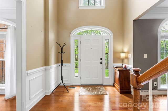 2832 Shady Reach Lane, Charlotte, NC 28214