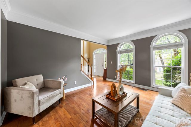2832 Shady Reach Lane, Charlotte, NC 28214