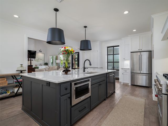 1555 Maple Circle, Tyler, TX 75703