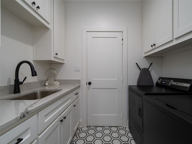 1555 Maple Circle, Tyler, TX 75703