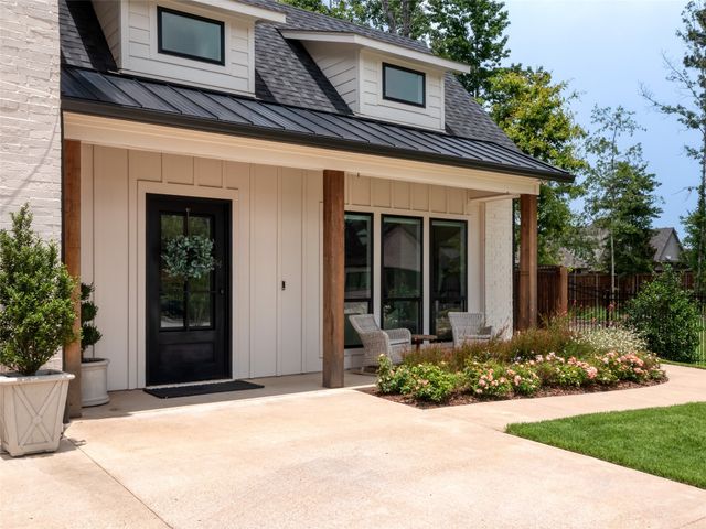 1555 Maple Circle, Tyler, TX 75703