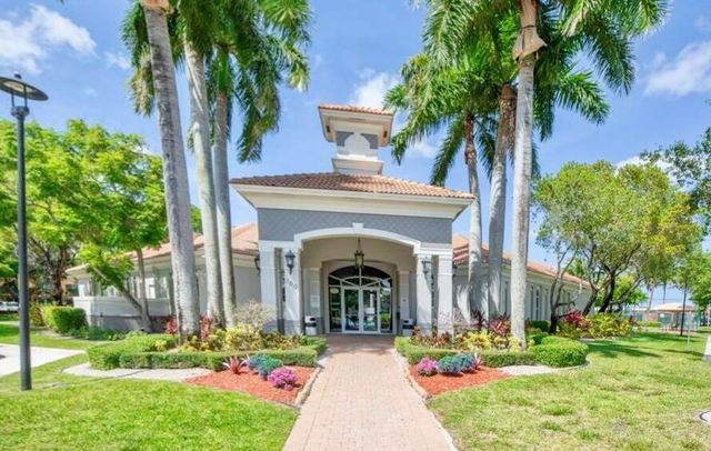 5511 Crossing Rocks Court, Riviera Beach, FL 33407