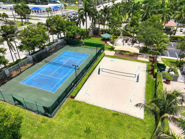 5511 Crossing Rocks Court, Riviera Beach, FL 33407