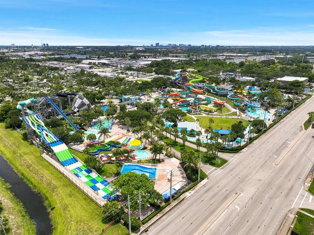 5511 Crossing Rocks Court, Riviera Beach, FL 33407