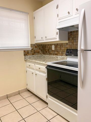 143 General Arnold Street NE, Albuquerque, NM 87123