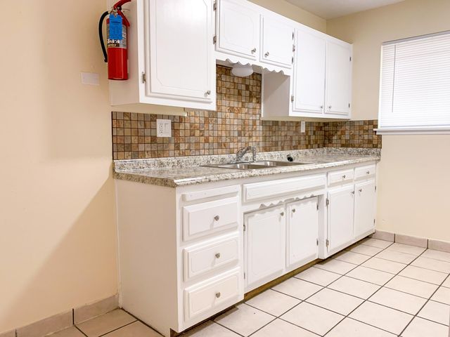 143 General Arnold Street NE, Albuquerque, NM 87123