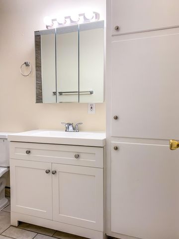 143 General Arnold Street NE, Albuquerque, NM 87123