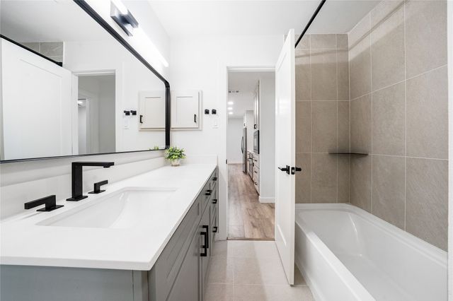 8601 Park Lane 121, Dallas, TX 75231