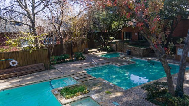 8601 Park Lane 121, Dallas, TX 75231