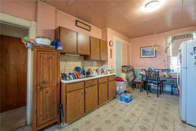 331 Pine St, Latrobe, PA 15650