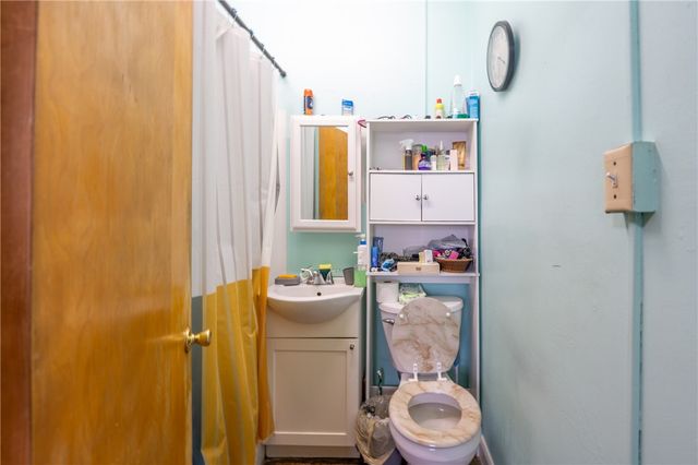 331 Pine St, Latrobe, PA 15650