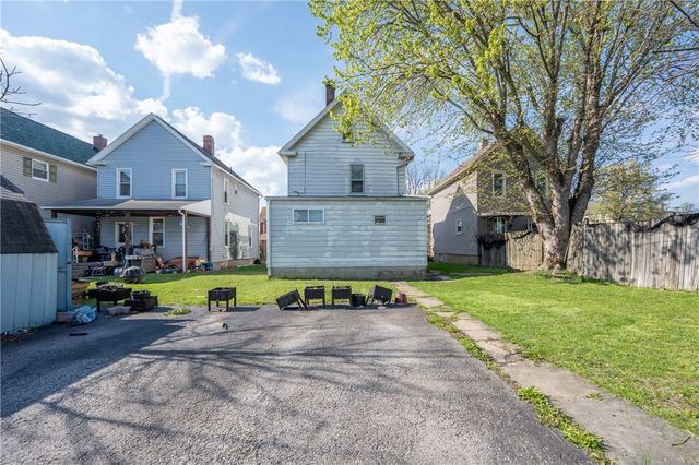 331 Pine St, Latrobe, PA 15650