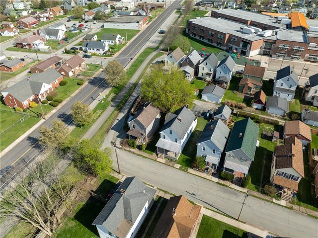 331 Pine St, Latrobe, PA 15650