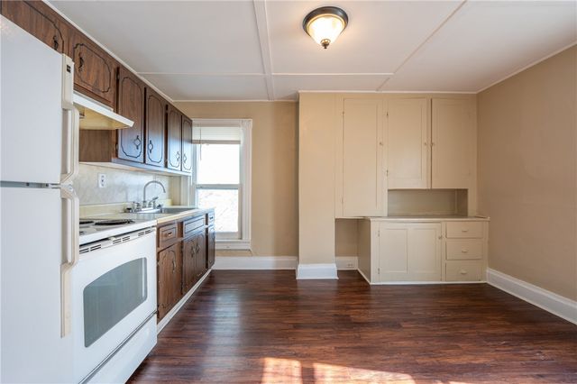 331 Pine St, Latrobe, PA 15650
