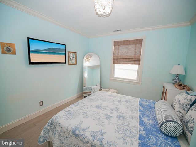 108 N SUFFOLK AVE, Ventnor City, NJ 08406