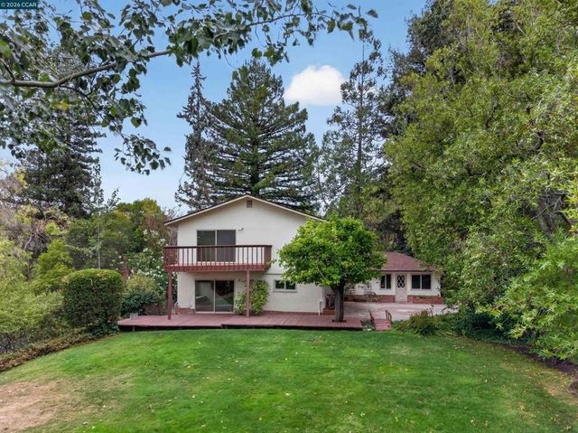 524 Dawkins Dr, Lafayette, CA 94549