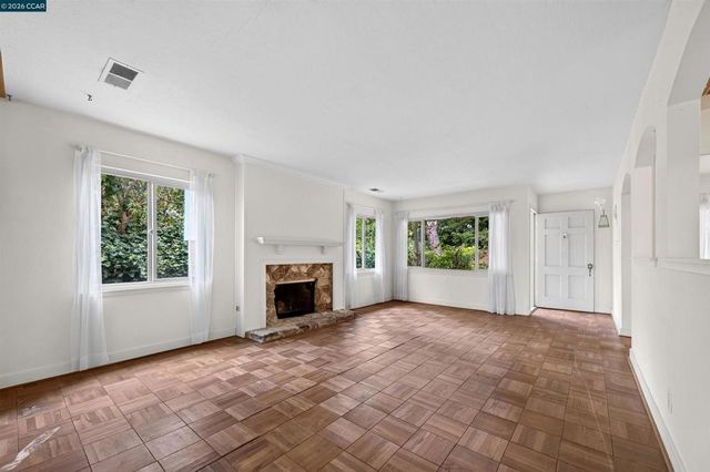 524 Dawkins Dr, Lafayette, CA 94549