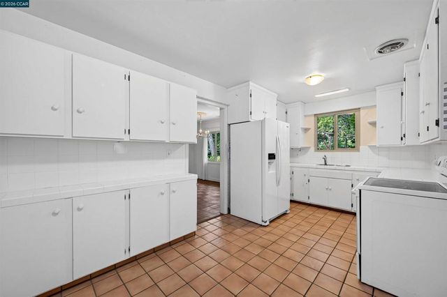 524 Dawkins Dr, Lafayette, CA 94549