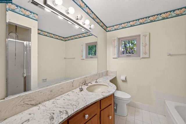 524 Dawkins Dr, Lafayette, CA 94549