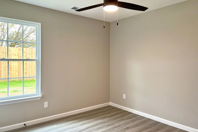 1111 Brook Court, Franklin, KY 42134