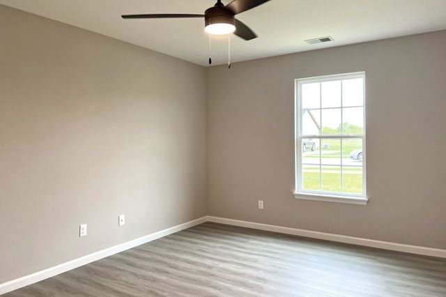 1111 Brook Court, Franklin, KY 42134