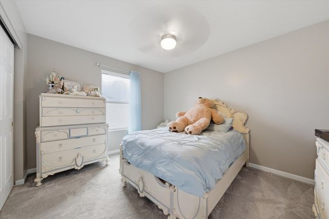 1571 Woodland Lane, Bolingbrook, IL 60490