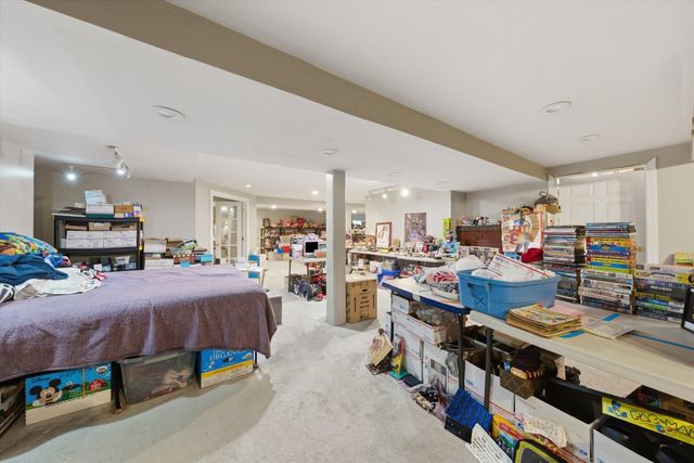 1571 Woodland Lane, Bolingbrook, IL 60490