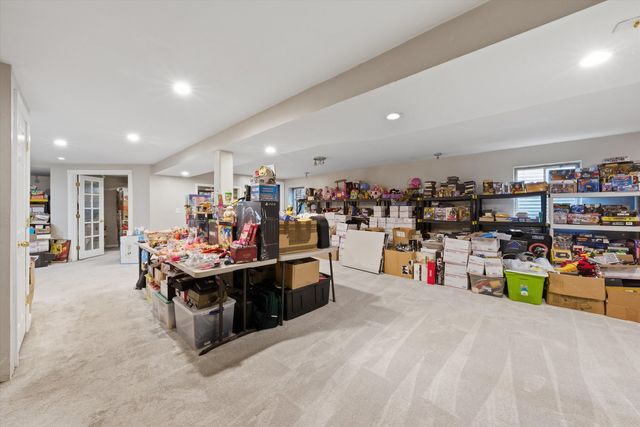 1571 Woodland Lane, Bolingbrook, IL 60490
