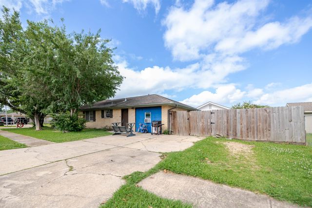527 Prevost, Houma, LA 70364