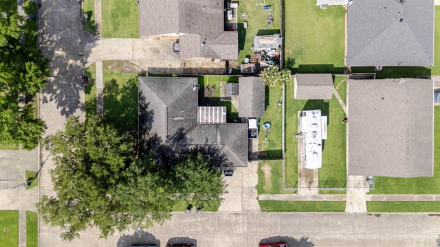 527 Prevost, Houma, LA 70364