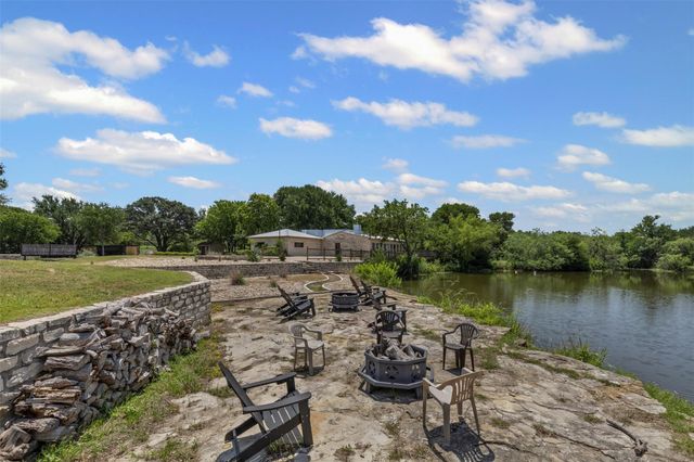 1012 Lawman Court, Cresson, TX 76035