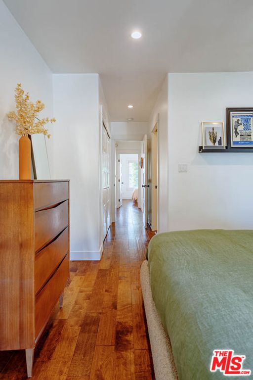 property-img
