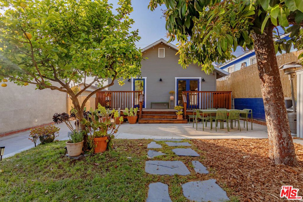 property-img