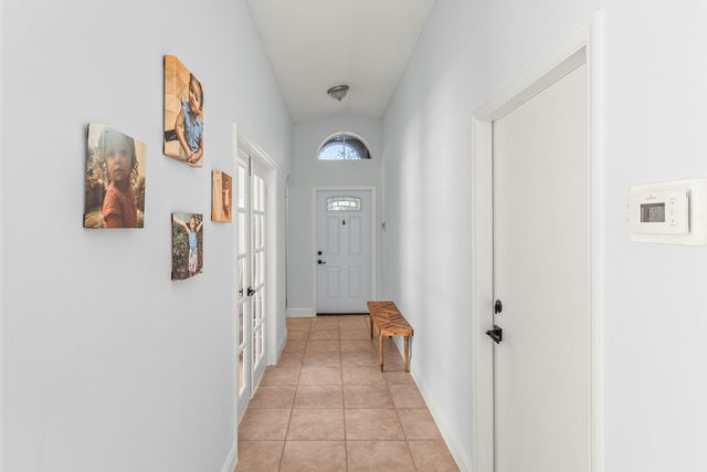 6680 Green Island Circle, Lake Worth, FL 33463