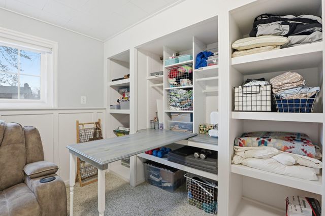 6110 N Cambridge Dr, Spokane, WA 99037