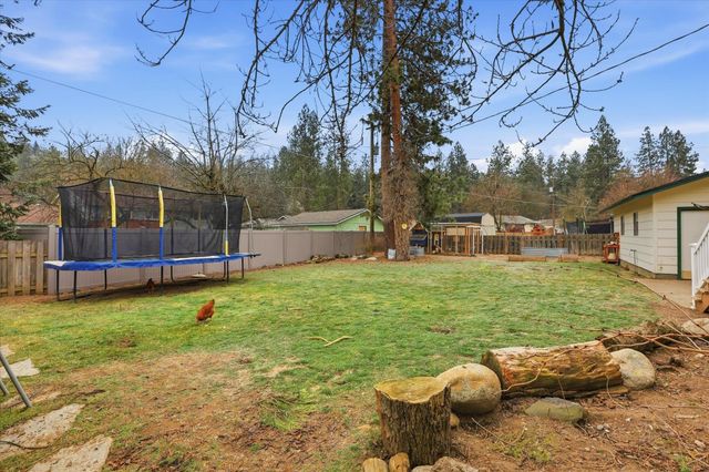 6110 N Cambridge Dr, Spokane, WA 99037