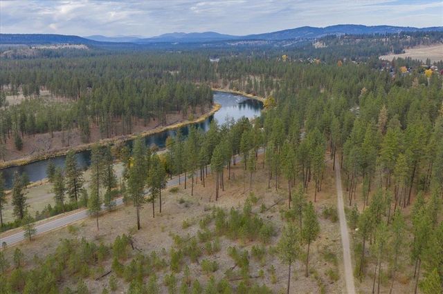 6110 N Cambridge Dr, Spokane, WA 99037