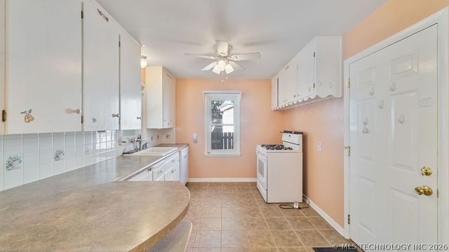 1606 S Ash Avenue, Broken Arrow, OK 74012