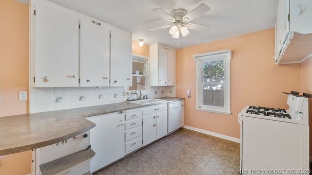 1606 S Ash Avenue, Broken Arrow, OK 74012