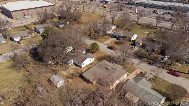 1606 S Ash Avenue, Broken Arrow, OK 74012