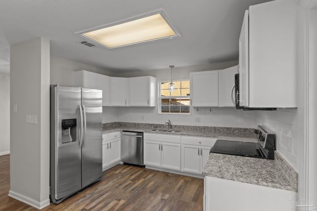 2637 Tinosa Cir, Pensacola, FL 32526