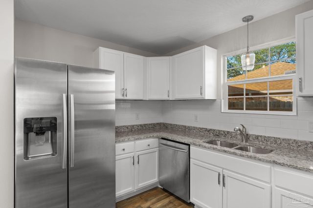 2637 Tinosa Cir, Pensacola, FL 32526