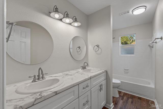 2637 Tinosa Cir, Pensacola, FL 32526