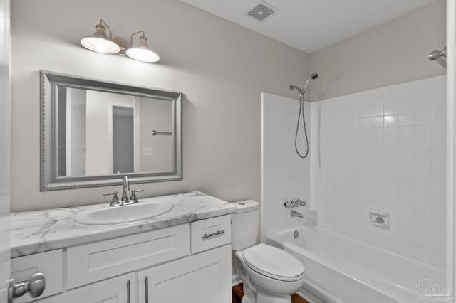 2637 Tinosa Cir, Pensacola, FL 32526