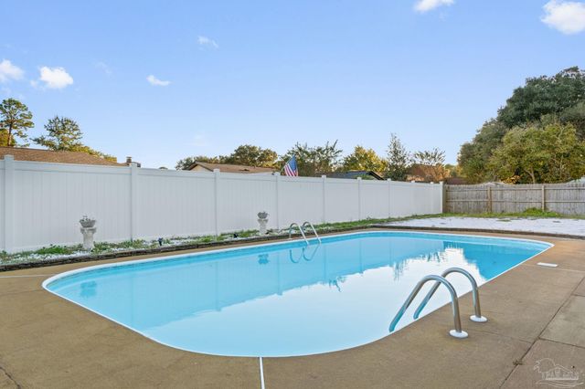 2637 Tinosa Cir, Pensacola, FL 32526