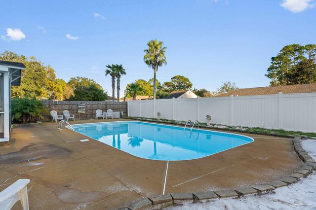 2637 Tinosa Cir, Pensacola, FL 32526