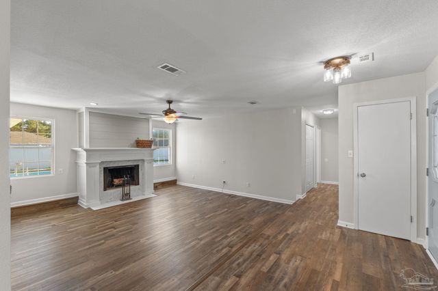 2637 Tinosa Cir, Pensacola, FL 32526