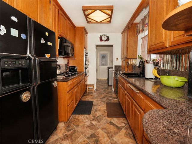 5138 Southridge, Los Angeles, CA 90043